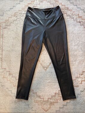 Olive & Oak Medium Black Faux Leather Skinny Pants